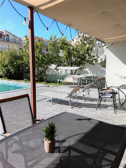Apartment Lazy Dayz Pool