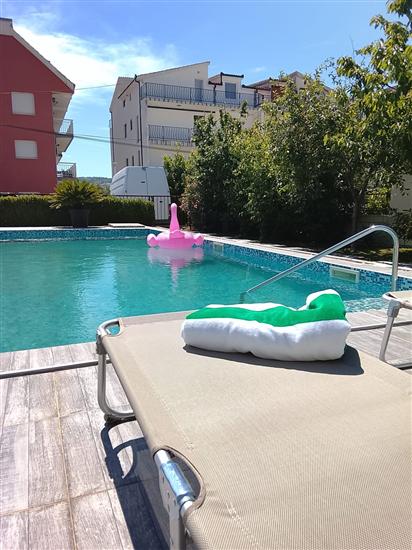 Apartment Lazy Dayz Pool