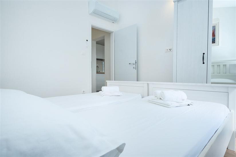 House K1, for 5 persons