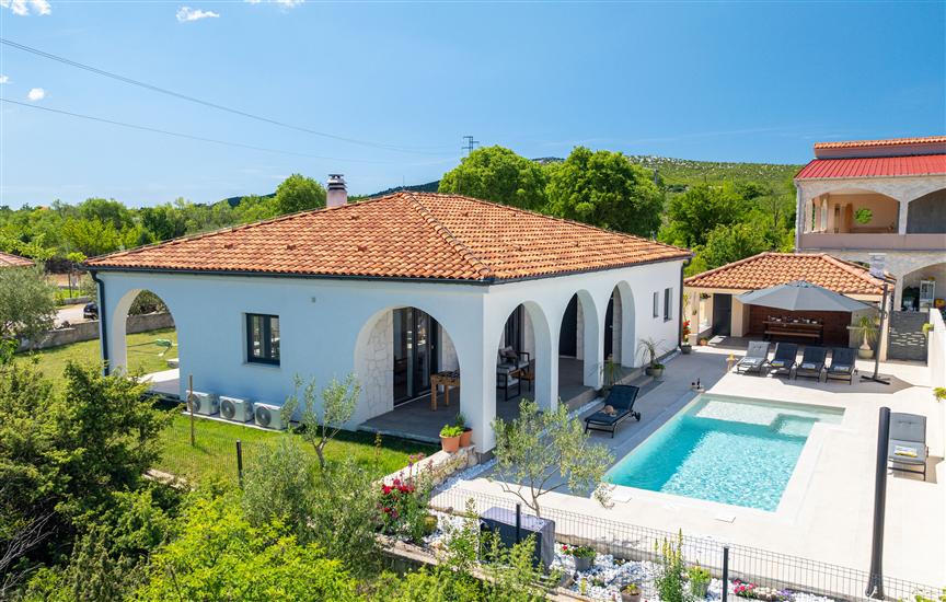 Villa Olivarum
