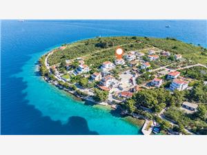 Apartment Zvonimir Necujam - island Solta, Size 62.00 m2, Airline distance to the sea 90 m, Airline distance to town centre 800 m