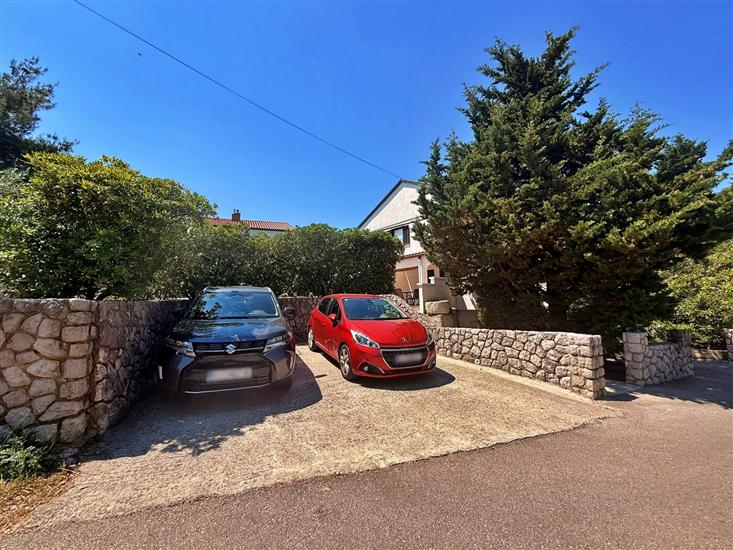 Apartments Brnić Ž.