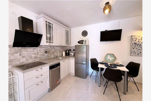 Apartment A1, for 3 persons