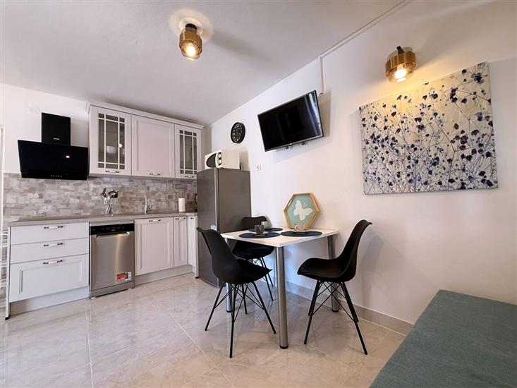Apartment A1, for 3 persons