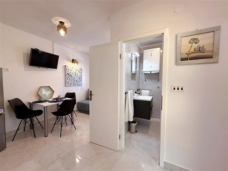 Apartment A1, for 3 persons