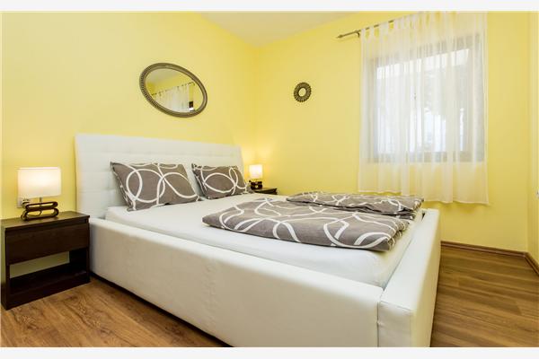 Apartment A2, for 5 persons