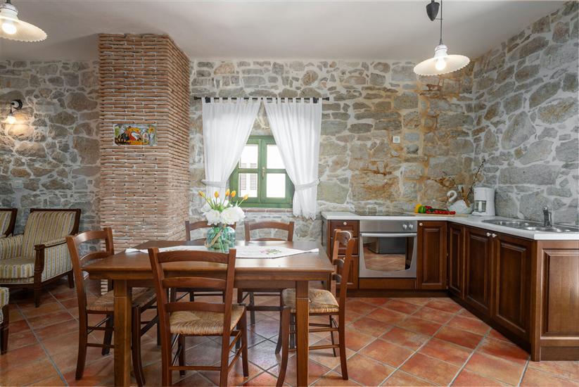 House K1, for 10 persons