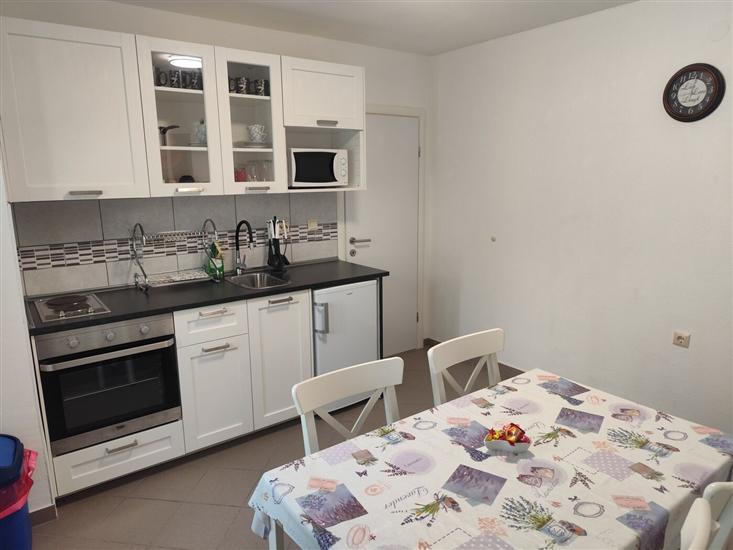 Apartment A2, for 3 persons