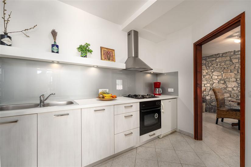 House K1, for 10 persons