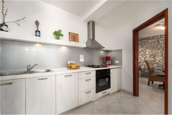 House K1, for 10 persons