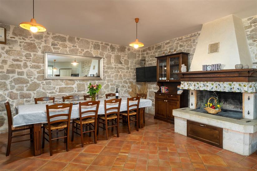 House K1, for 10 persons