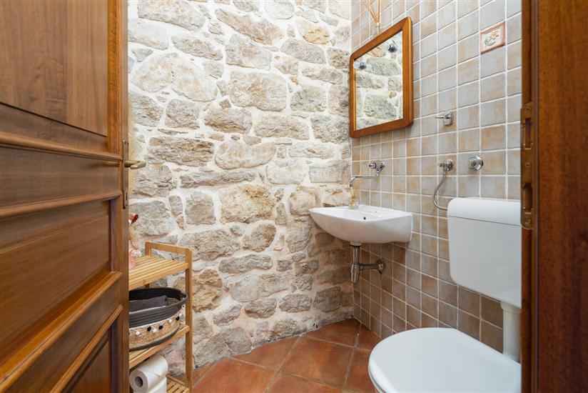 House K1, for 10 persons