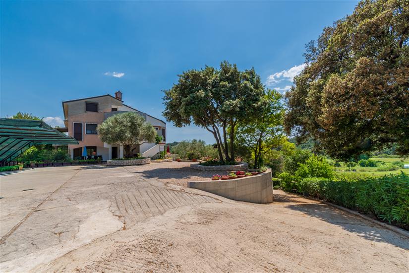 Apartments Villa Ana