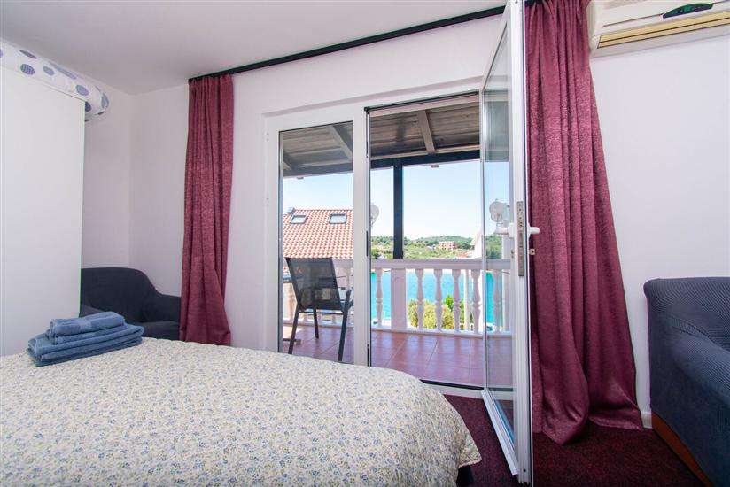 Apartment A1, for 3 persons