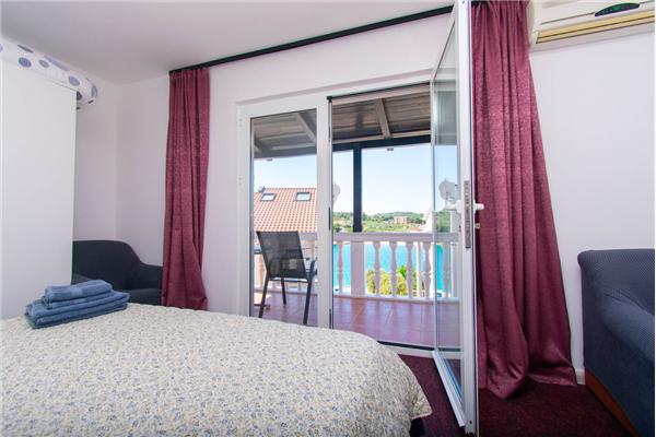 Apartment A1, for 3 persons