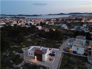 Holiday homes Sibenik Riviera,BookAnaFrom 342 €