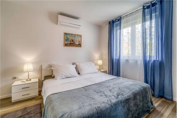 Apartment A1, for 5 persons
