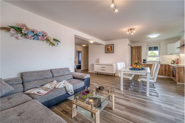 Apartment A1, for 5 persons