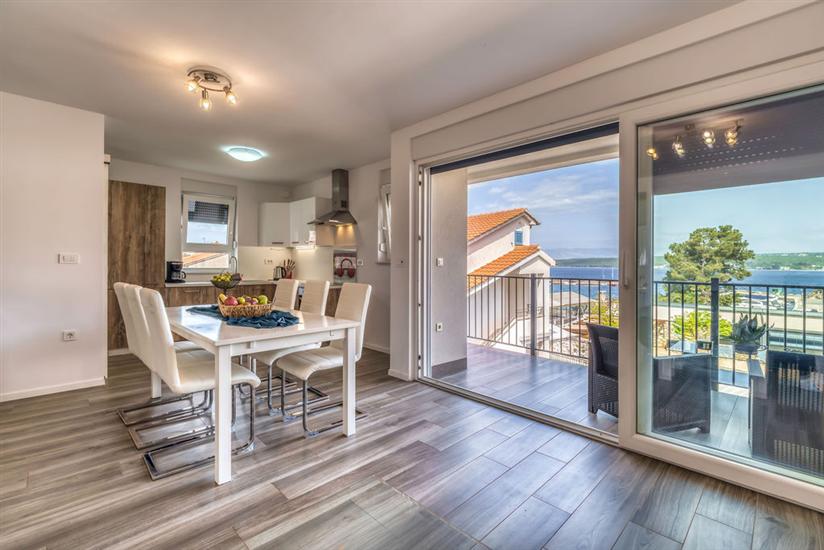 Apartment A1, for 5 persons