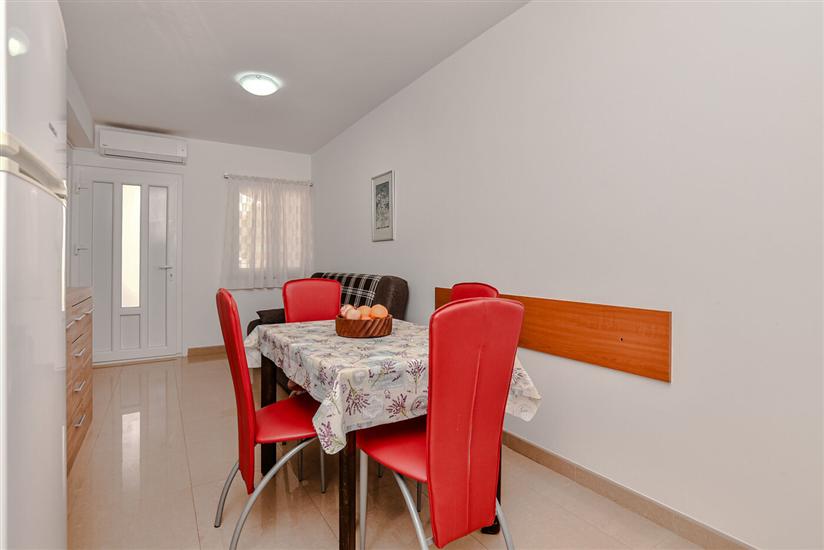 Apartment A1, for 3 persons