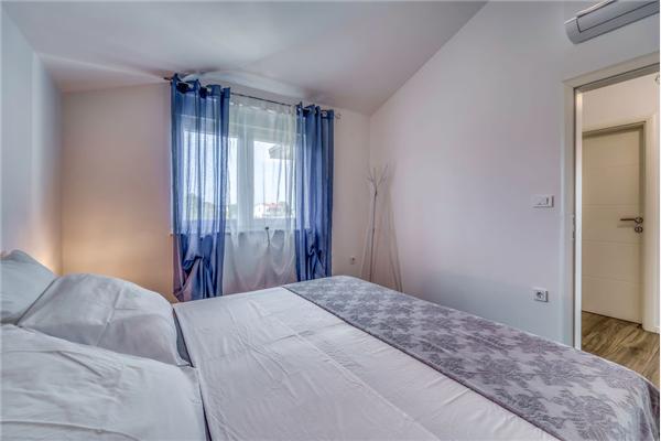 Apartment A2, for 5 persons