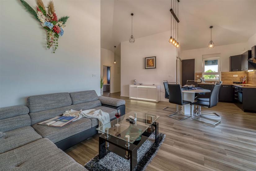 Apartment A2, for 5 persons