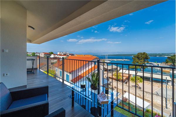 Apartment A2, for 5 persons
