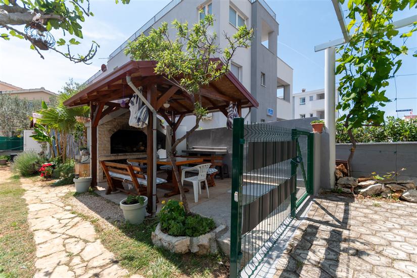 Apartments Slavica near beach