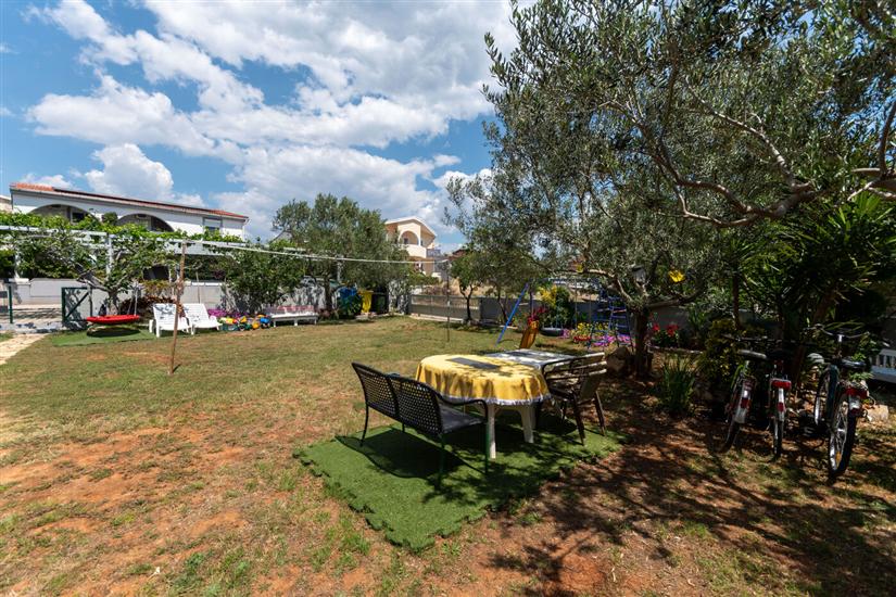 Apartments Slavica near beach