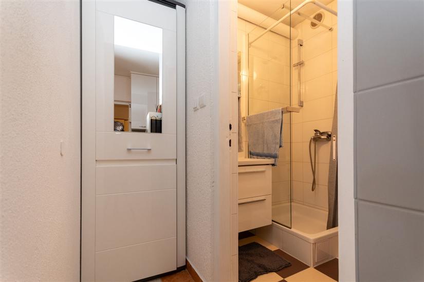 Apartment A4, for 4 persons