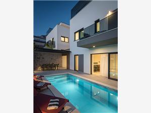 Villa Respiro Residence South Kastel Kambelovac, Size 150.00 m2, Accommodation with pool, Airline distance to town centre 300 m
