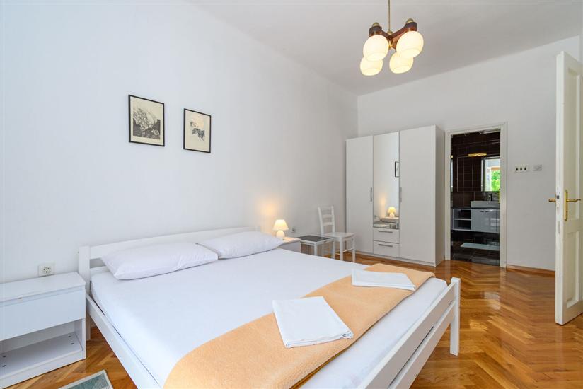 House K1, for 8 persons