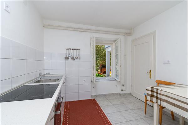 House K1, for 8 persons