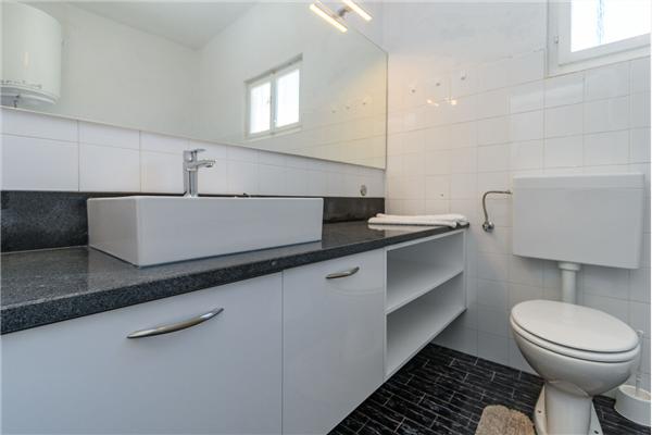 House K1, for 8 persons