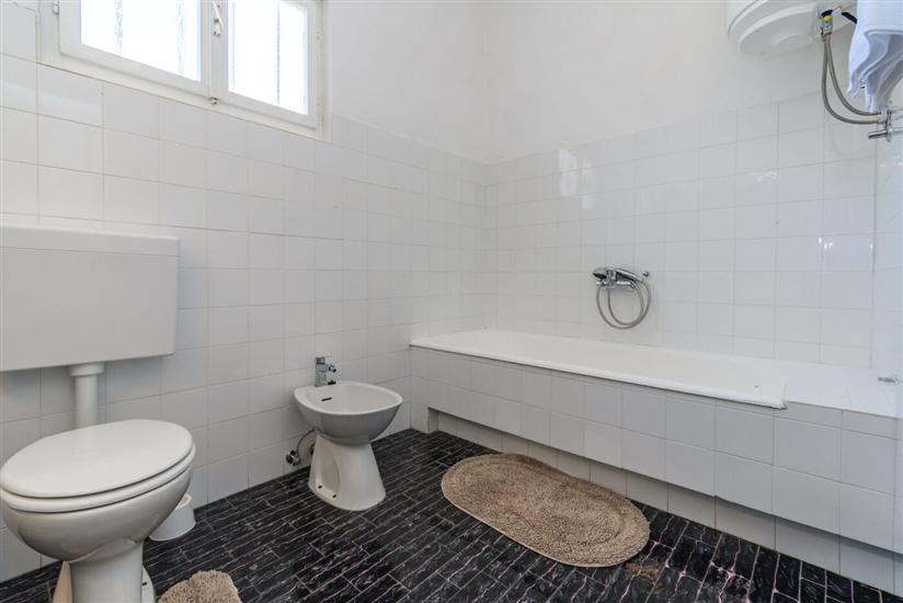House K1, for 8 persons