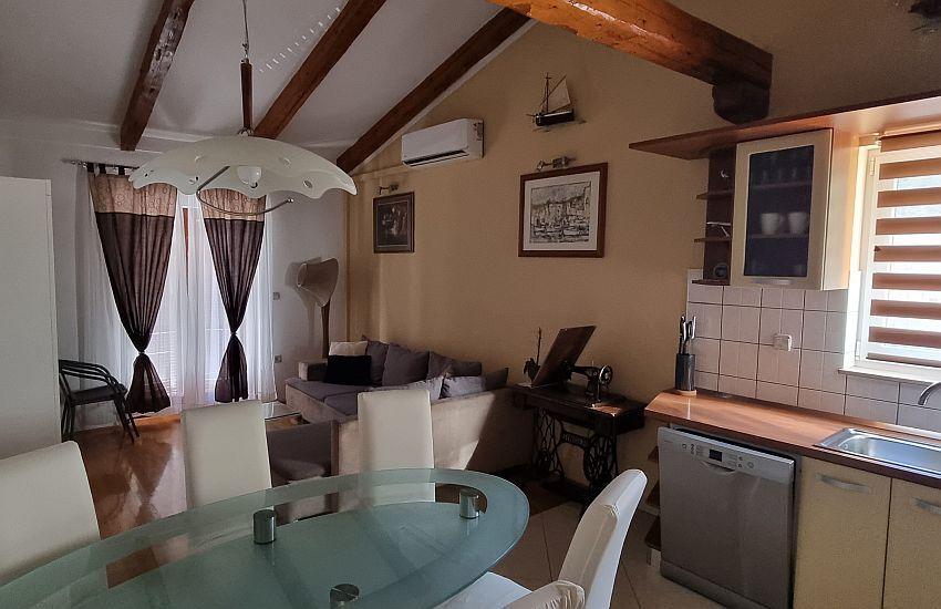Apartment A6, for 4 persons