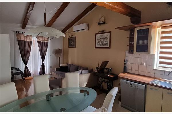Apartment A6, for 4 persons