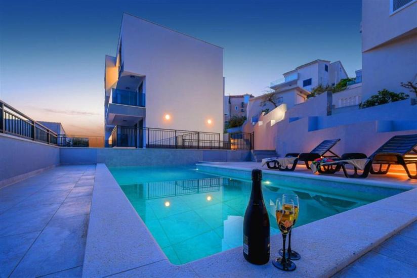 Apartments Penthouse Lux xyz  5*****