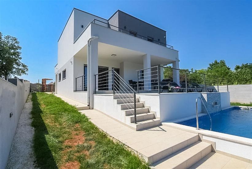 Villa Tara