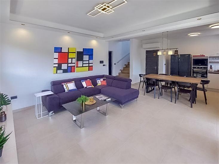 House K1, for 8 persons