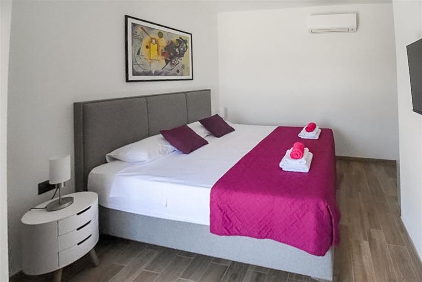 House K1, for 8 persons