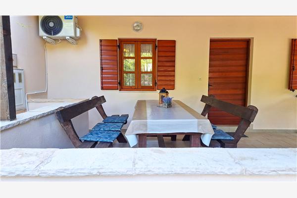 Apartment A1, for 4 persons