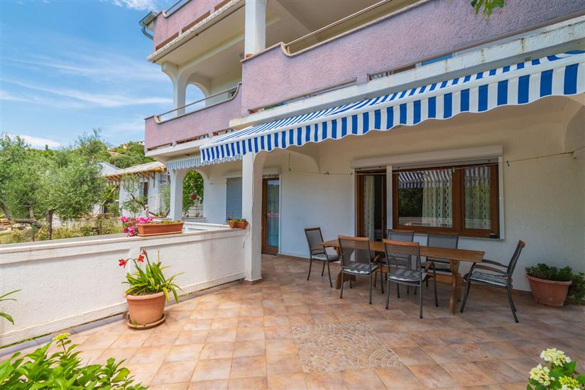 Apartment A1, for 6 persons