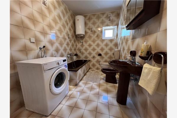 Apartment A1, for 6 persons