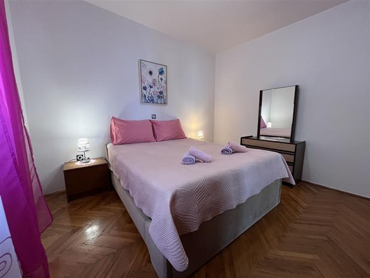 Apartment A1, for 6 persons