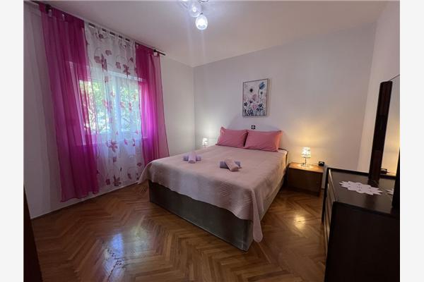 Apartment A1, for 6 persons