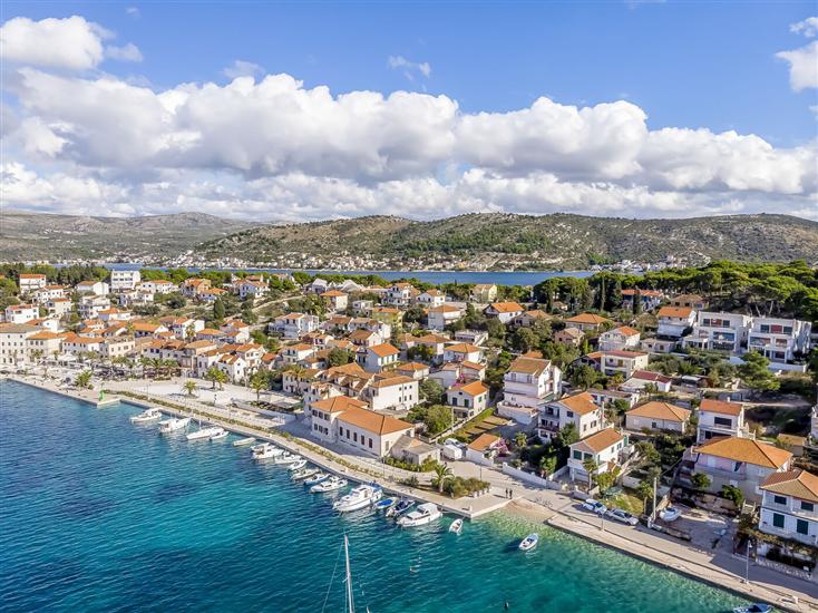 Apartments Karleusa