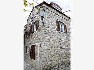 Steinhaus Šibenik Riviera,BuchenSuitesAb 85 €