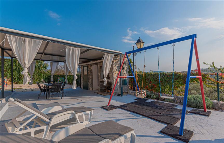 House Veronika