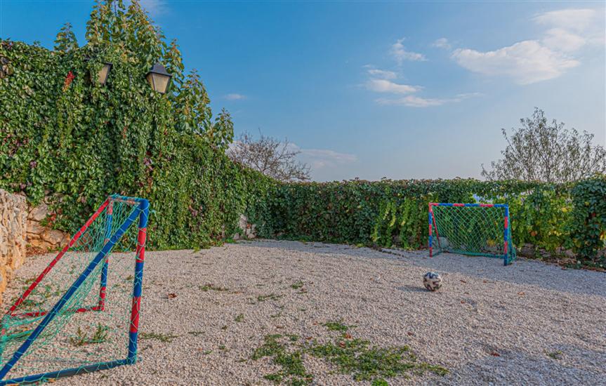House Veronika